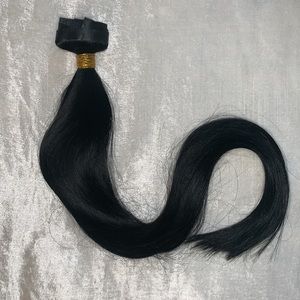 24” black straight seamless clip in extensions